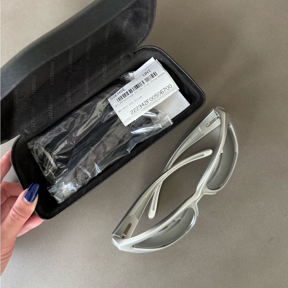 Balenciaga Women Silver Oval Sunglasses - Picture 6 of 9